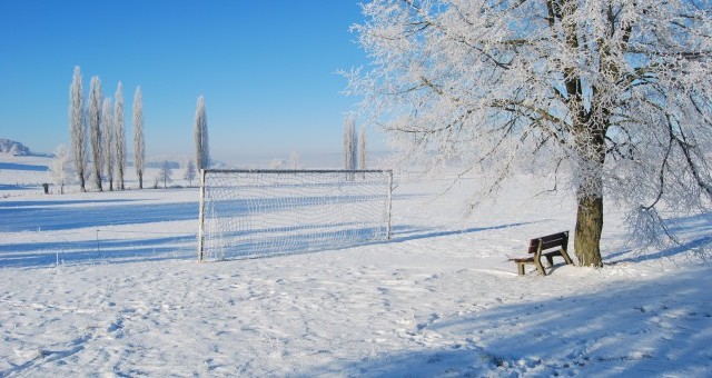 football_winter_goal_frozen_snow